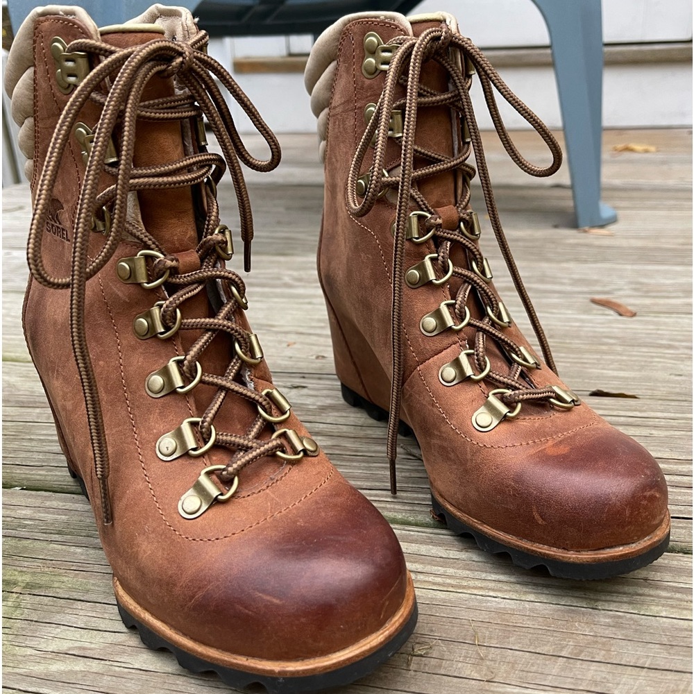 Sorel Conquest Wedge Boots